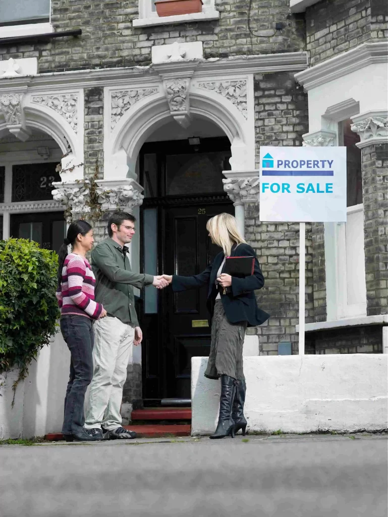 realtor-showing-couple-property-for-sale